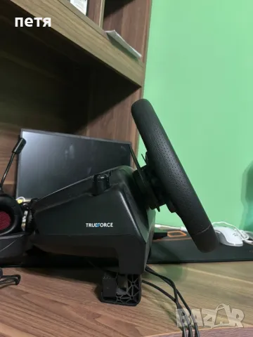 волан с педали logitech gt923, снимка 4 - Джойстици и геймпадове - 48464276