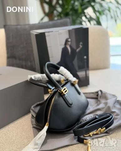 Balenciaga Дамска чанта, кожа, снимка 4 - Чанти - 56018031