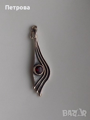 Сребърна висулка с гранат , снимка 3 - Колиета, медальони, синджири - 52029212