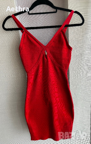 GUESS - къса червена рокля, снимка 2 - Рокли - 44652749