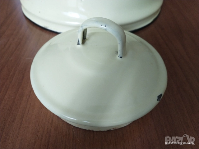 Заглавие: Ретро емайлиран чайник 3.5 л — жълт, 1992 г. , снимка 3 - Антикварни и старинни предмети - 52343235