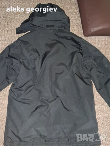 Яке UhIsport, снимка 2 - Якета - 53619247