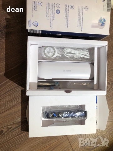 Електрическа четка за зъби Braun, снимка 6 - Други - 53749859