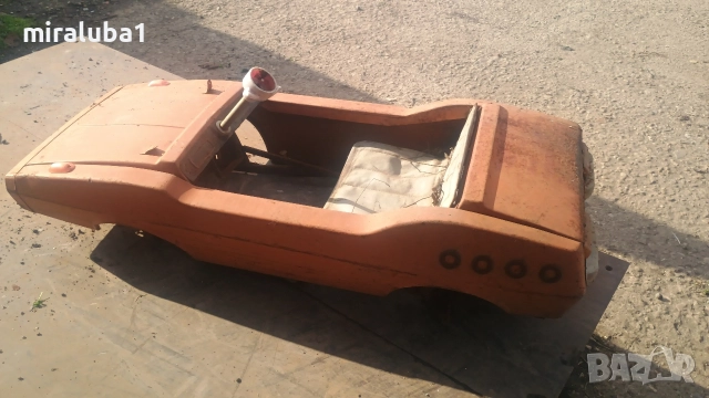 Радуга детска метална количка с педали Ретро не Москвич, снимка 2 - Антикварни и старинни предмети - 52807760