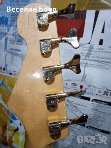 Продавам 5 струнна бас китара, снимка 4 - Китари - 41142733