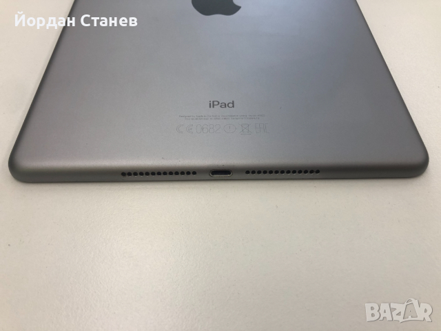 iPad 9.7 2017 ( iPad 5 ) 32GB Wi-Fi, снимка 3 - Таблети - 44820376