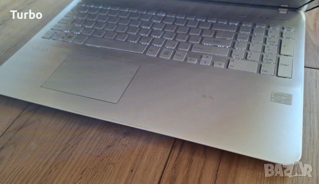 15.6' Sony Vaio 15 Core i3-3217u/Nvidia 740M 1GB/8GB/128GB SSD/Бат.3ч., снимка 4 - Лаптопи за дома - 53420030