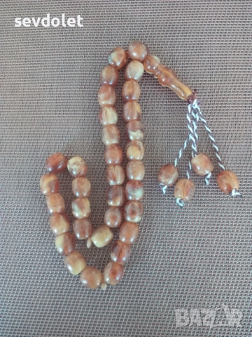 Красива броеница.