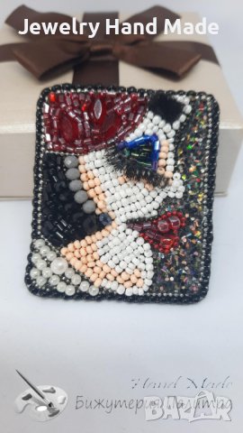 Разпродажба! Уникална и красива брошка „Мулен Руж“