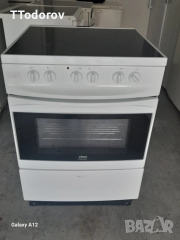 Готварска печка с керамичен плот Electrolux, LKK1822