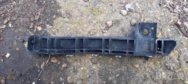 Ляв водач предна броня Subaru Forester III, снимка 2 - Части - 53658765