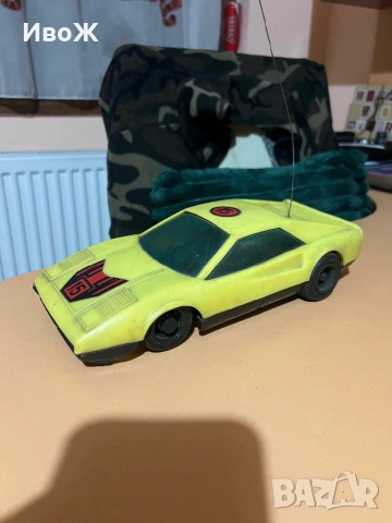 Стара пластмасова количка