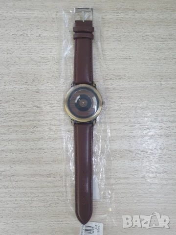 Дизайнерски часовник с въртящи дискове (нов) , снимка 2 - Други - 50925968