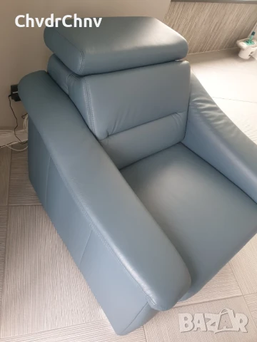 Немски кожен офис фотьойл/светло син-естесвена кожа/подвижна облегалка/стол 110x100x90см, снимка 5 - Дивани и мека мебел - 50698992