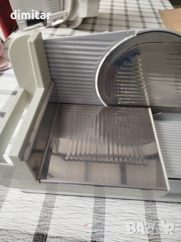 Слайс машина GRAEF -130 W, снимка 6 - Кухненски роботи - 52821631