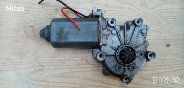 Електромотор Стъкло повдигач преден Ляв Ел. За Фолксваген Пасат 2 Б3 / VW Passat 2 B3, снимка 2 - Части - 41560131