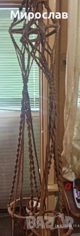 2 бр. висящи цветарници 