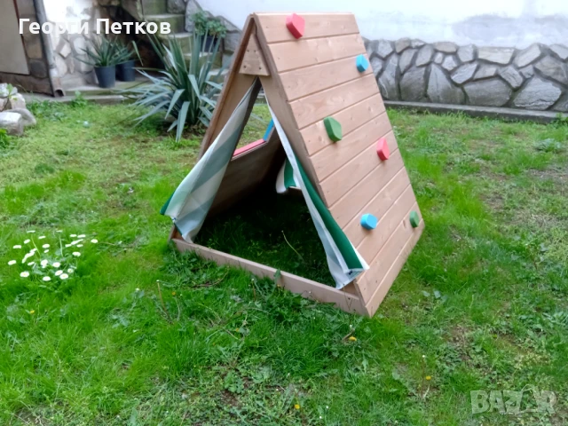 Детска дървена къщичка, с рампа за катерене., снимка 9 - Образователни игри - 51308265