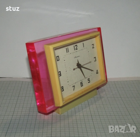 Настолен часовник Молния, механичен, седмичен, снимка 2 - Антикварни и старинни предмети - 52863033