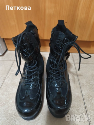 Запазени дамски зимни боти , снимка 2 - Дамски боти - 53307365