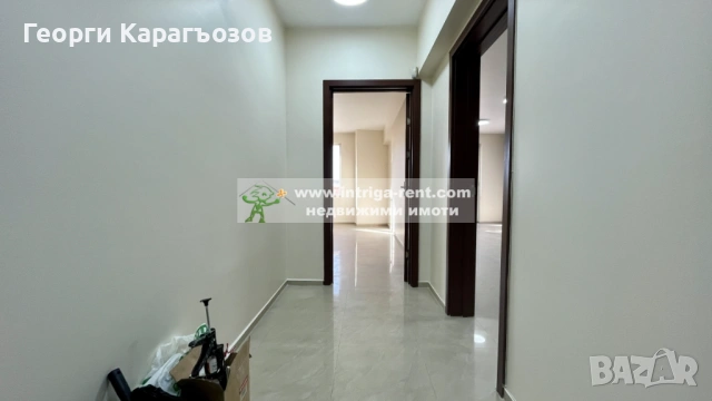 №4073 Офис и гараж под наем, намиращи се в центъра на град Хасково!, снимка 12 - Офиси - 53855428