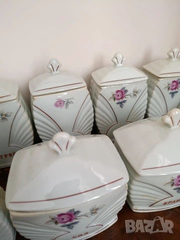 Порцеланови буркани за подправки , снимка 5 - Сервизи - 53676307