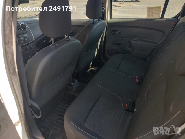 Dacia Sandero 1.5 dci, 2015, снимка 8 - Автомобили и джипове - 52596810