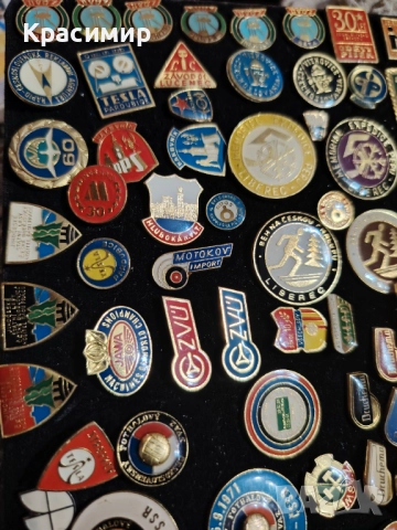 Винтидж Значки. 150 бр. , снимка 15 - Антикварни и старинни предмети - 52776837