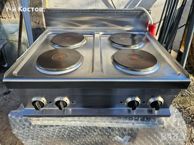 Котлони електрически 4-ка. или двойка настолни трифазен малко е работил със фолиото е отстрани втора