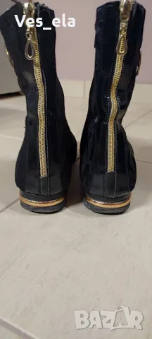 лачени черни ботушки Michael Kors , снимка 5 - Дамски ботуши - 48162406