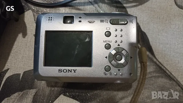 Продавам цифров фотоапарат Sony DSC-S80, снимка 2 - Фотоапарати - 56296035