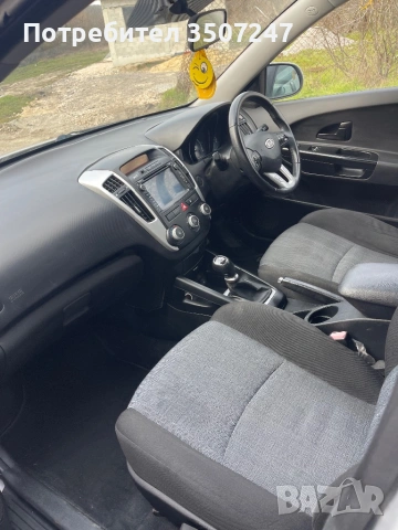 Kia Ceed SW 1.6 CRDI 2012, снимка 3 - Автомобили и джипове - 53719855