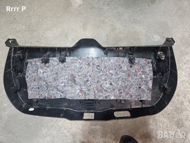 Кора на багажник за Toyota Auris хечбек 2012-2018г., снимка 2 - Части - 52795373