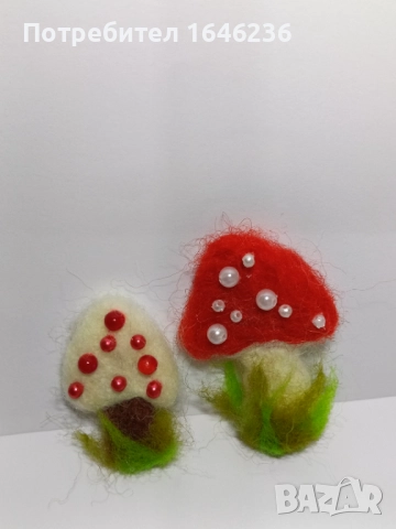 Мартеници/ Брошки, снимка 2 - Други - 52247343