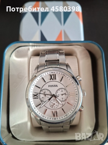 Продавам мъжки часовник Fossil