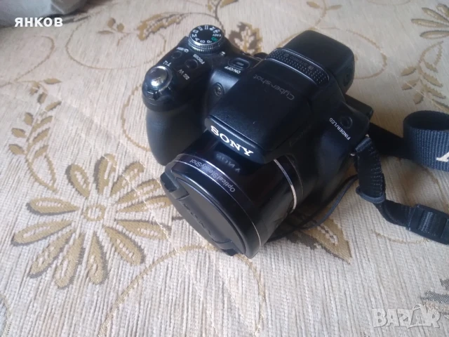 Предлагам готина фото камера Soni Cyber shot SX350