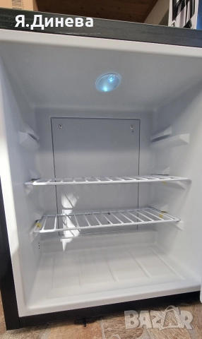 Мини хладилник Klarstein 38L , снимка 3 - Хладилници - 52799375