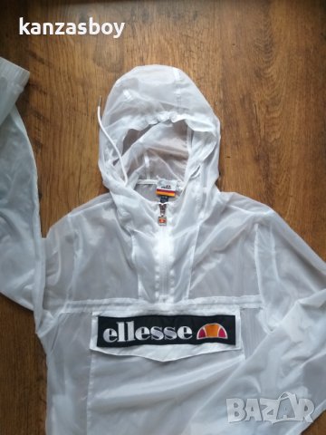 Ellesse Azzuro - страхотна дамска ветровка КАТО НОВА, снимка 3 - Спортни екипи - 40739034