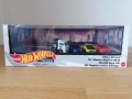 Hot Wheels Premium Diorama “Fleet Street” – Sentra SE-R / Civic EG / Celica GT-Four + truck), снимка 3