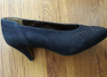 Ново!Обувки номер 36, снимка 1 - Дамски обувки на ток - 36247644