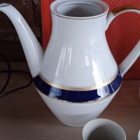 Немски порцеланов чайник, снимка 1 - Сервизи - 40091872