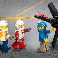 LEGO® City Airport 60260 - Състезание във въздуха, снимка 8 - Конструктори - 36208714