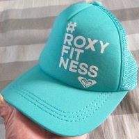 roxy fitness cap - страхотна шапка КАТО НОВА, снимка 2 - Шапки - 41670194