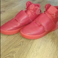 Adidas високи кецове оригинални червени Джорданки, снимка 3 - Детски маратонки - 37569587