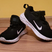 Детски маратонки Nike Revolution 6, снимка 1 - Детски маратонки - 44573732