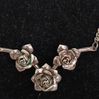 Колие сребърно с рози#ЗП, снимка 3 - Колиета, медальони, синджири - 44639012