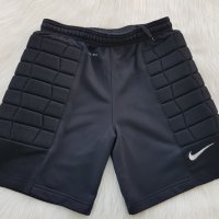 Вратарски шорти Nike 12-13 години, снимка 1 - Футбол - 41985426