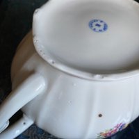 Порцеланов чайник с Ириси , снимка 14 - Антикварни и старинни предмети - 41815710