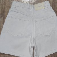 дънкови панталонки на Pull&Bear, снимка 4 - Къси панталони и бермуди - 41937663