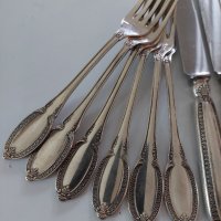 Сребърен(800) проба комплект за хранене за шест човека/лъжици вилици ножове/, снимка 4 - Прибори за хранене, готвене и сервиране - 38656352